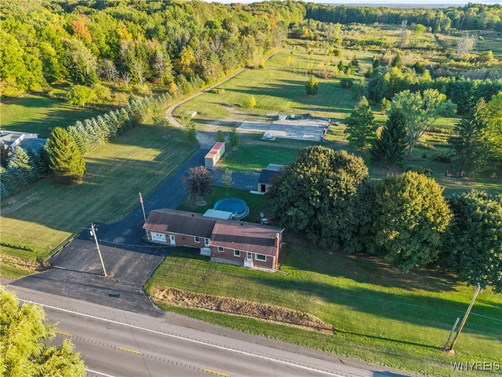 1500 Main Road, Pembroke, New York 14036, Pembroke, New York 14036, 3 Bedrooms Bedrooms, 8 Rooms Rooms,1 BathroomBathrooms,Residential,For Sale,1500 Main Road, Pembroke, New York 14036,0,B1643515