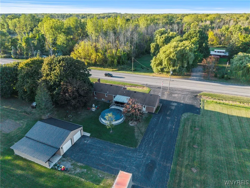 1500 Main Road, Pembroke, New York 14036, Pembroke, New York 14036, 3 Bedrooms Bedrooms, 8 Rooms Rooms,1 BathroomBathrooms,Residential,For Sale,1500 Main Road, Pembroke, New York 14036,0,B1643515