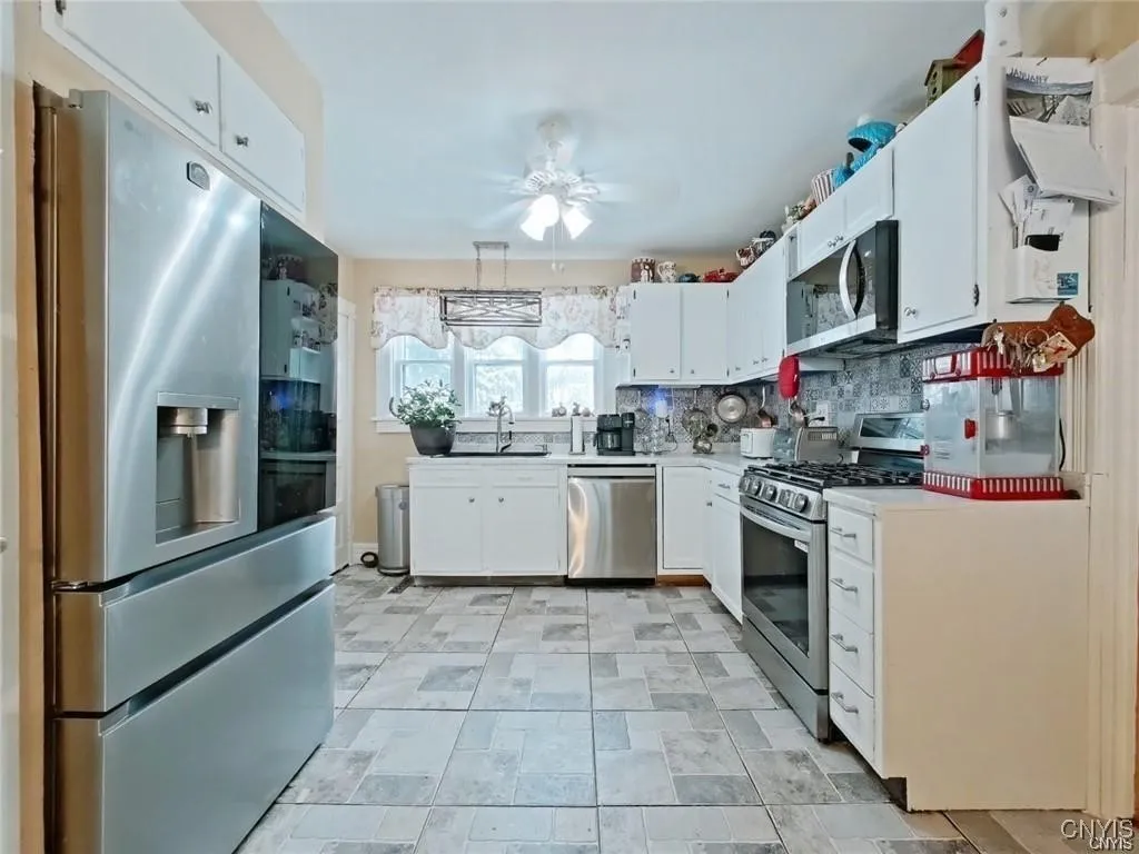 801 West Thomas Street, Rome, New York 13440, Rome, New York 13440, 4 Bedrooms Bedrooms, 9 Rooms Rooms,2 BathroomsBathrooms,Residential,For Sale,801 West Thomas Street, Rome, New York 13440,0,S1643526