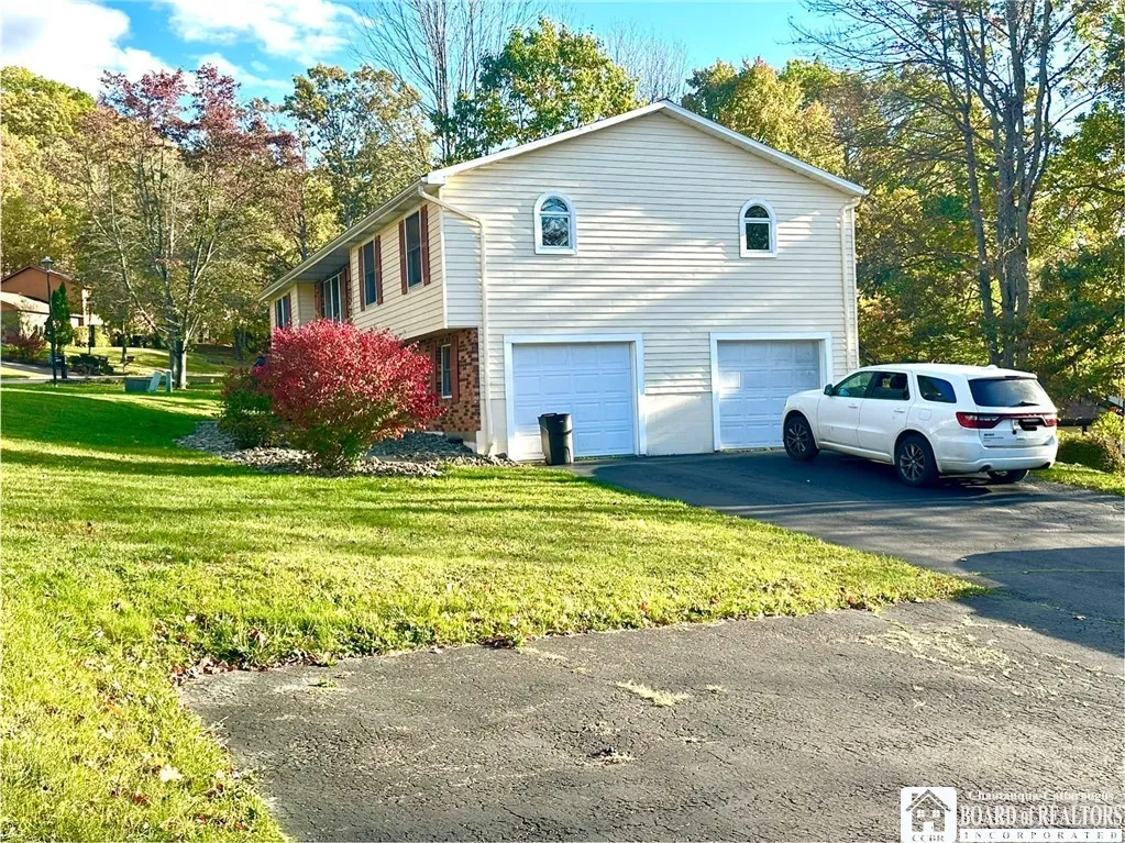 1802 Stardust Lane, Olean, New York 14760, Olean, New York 14760, 6 Bedrooms Bedrooms, 11 Rooms Rooms,4 BathroomsBathrooms,Residential,For Sale,1802 Stardust Lane, Olean, New York 14760,0,R1643679