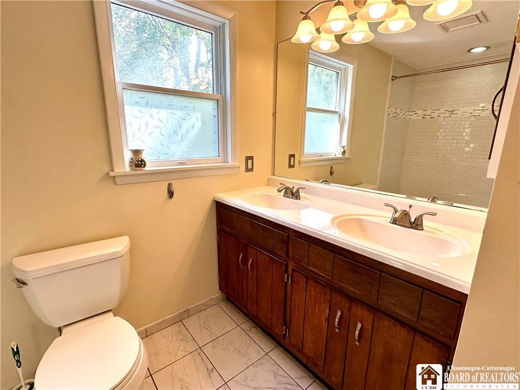 1802 Stardust Lane, Olean, New York 14760, Olean, New York 14760, 6 Bedrooms Bedrooms, 11 Rooms Rooms,4 BathroomsBathrooms,Residential,For Sale,1802 Stardust Lane, Olean, New York 14760,0,R1643679