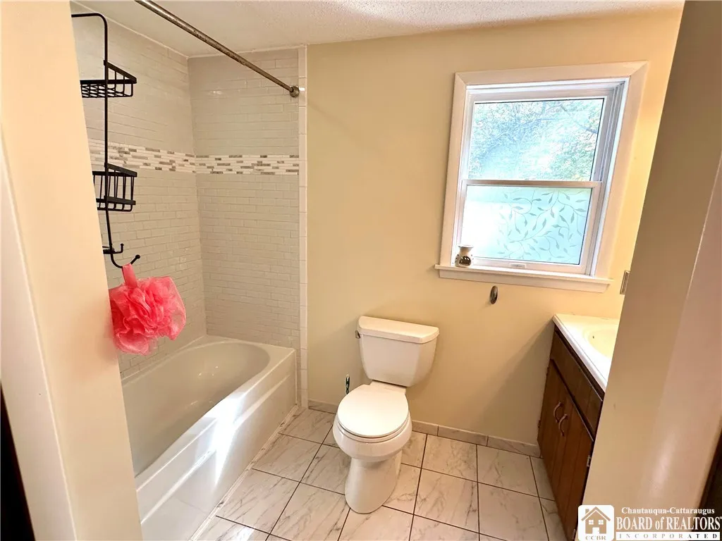 1802 Stardust Lane, Olean, New York 14760, Olean, New York 14760, 6 Bedrooms Bedrooms, 11 Rooms Rooms,4 BathroomsBathrooms,Residential,For Sale,1802 Stardust Lane, Olean, New York 14760,0,R1643679