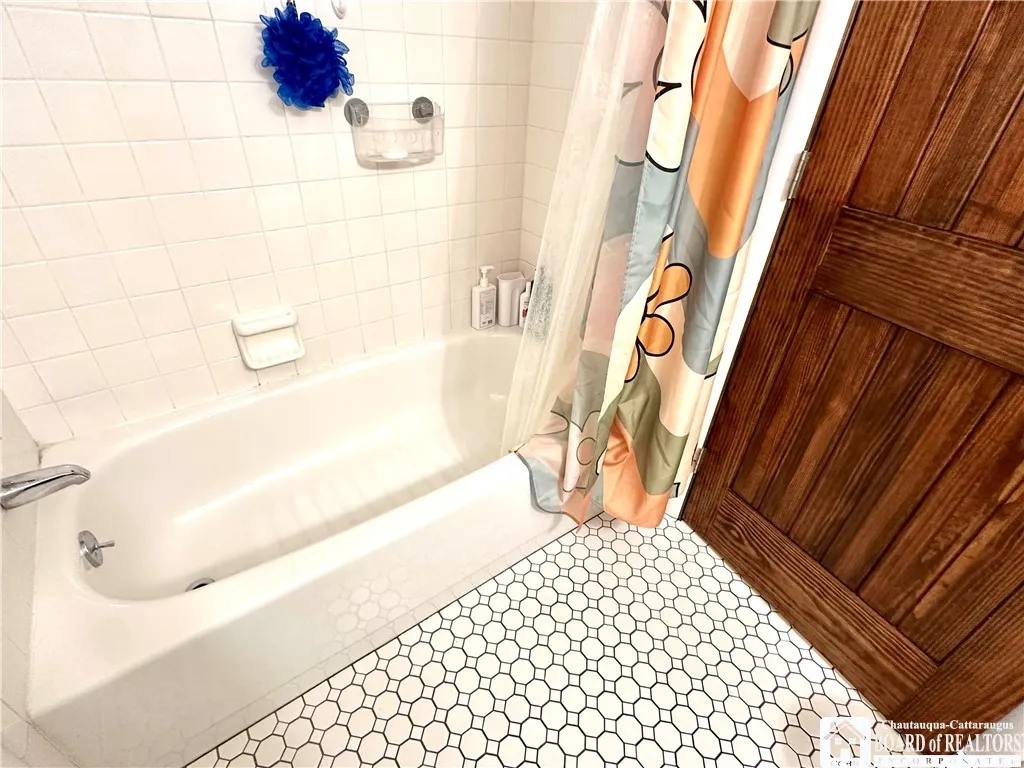 1802 Stardust Lane, Olean, New York 14760, Olean, New York 14760, 6 Bedrooms Bedrooms, 11 Rooms Rooms,4 BathroomsBathrooms,Residential,For Sale,1802 Stardust Lane, Olean, New York 14760,0,R1643679