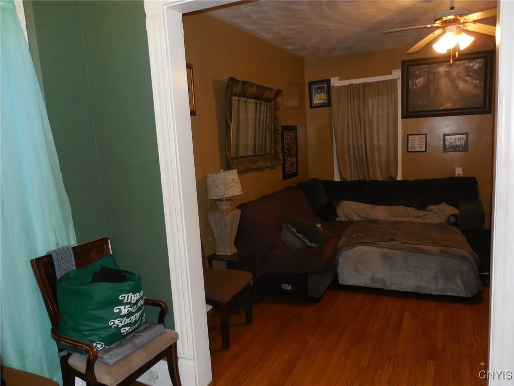 424 Atlantic, Syracuse, New York 13207, Syracuse, New York 13207, 4 Bedrooms Bedrooms, 9 Rooms Rooms,1 BathroomBathrooms,Residential,For Sale,424 Atlantic, Syracuse, New York 13207,0,S1641502