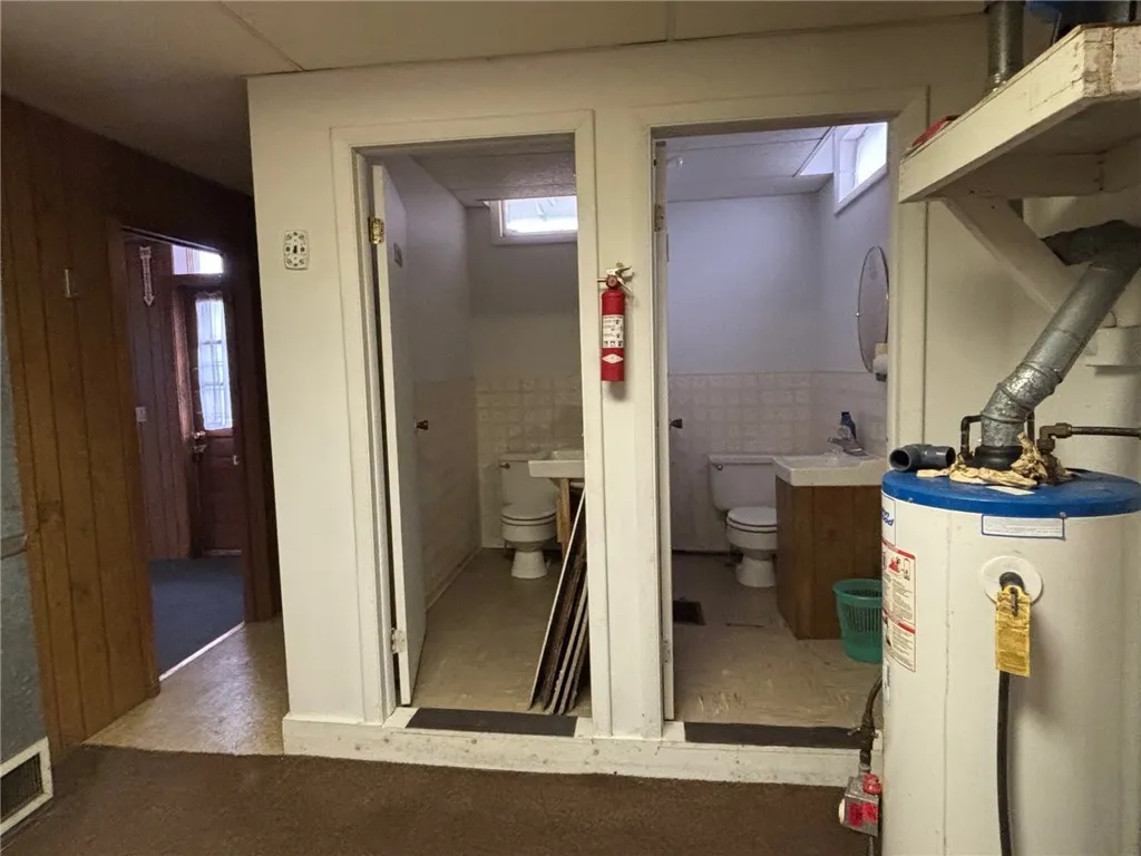 5775 Holley-byron Road, Clarendon, New York 14429, Clarendon, New York 14429, 3 Rooms Rooms,Residential,For Sale,5775 Holley-byron Road, Clarendon, New York 14429,0,R1643780