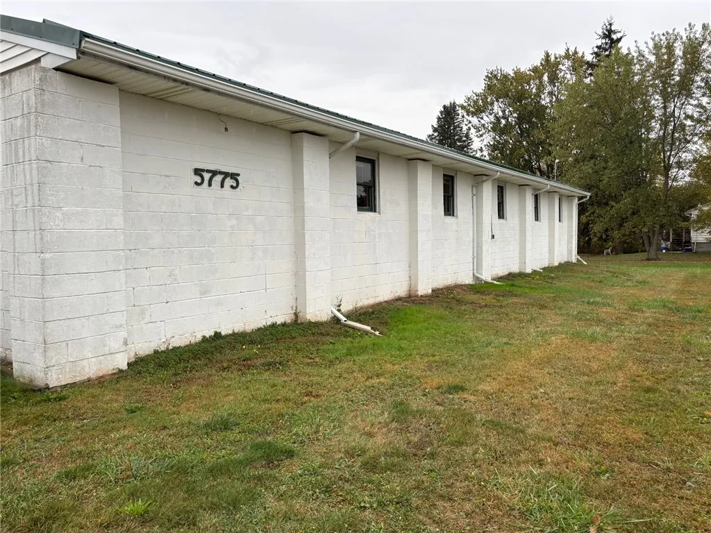 5775 Holley-byron Road, Clarendon, New York 14429, Clarendon, New York 14429, 3 Rooms Rooms,Residential,For Sale,5775 Holley-byron Road, Clarendon, New York 14429,0,R1643780