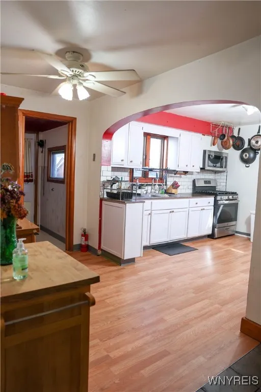 270 Straley Avenue, Cheektowaga, New York 14211, Cheektowaga, New York 14211, 4 Bedrooms Bedrooms, 9 Rooms Rooms,3 BathroomsBathrooms,Residential,For Sale,270 Straley Avenue, Cheektowaga, New York 14211,0,B1642013