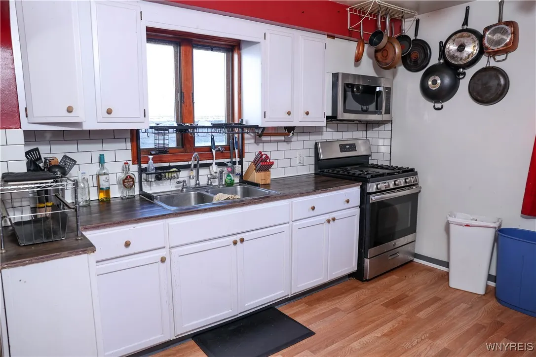 270 Straley Avenue, Cheektowaga, New York 14211, Cheektowaga, New York 14211, 4 Bedrooms Bedrooms, 9 Rooms Rooms,3 BathroomsBathrooms,Residential,For Sale,270 Straley Avenue, Cheektowaga, New York 14211,0,B1642013