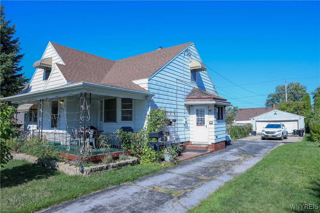270 Straley Avenue, Cheektowaga, New York 14211, Cheektowaga, New York 14211, 4 Bedrooms Bedrooms, 9 Rooms Rooms,3 BathroomsBathrooms,Residential,For Sale,270 Straley Avenue, Cheektowaga, New York 14211,0,B1642013