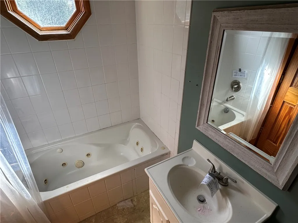 31 1st Avenue, Franklinville, New York 14737, Franklinville, New York 14737, 3 Bedrooms Bedrooms, 10 Rooms Rooms,2 BathroomsBathrooms,Residential,For Sale,31 1st Avenue, Franklinville, New York 14737,0,R1643472
