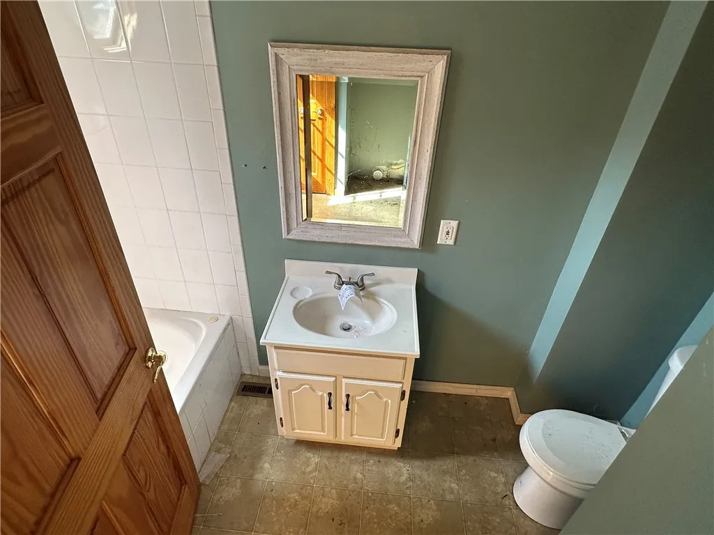 31 1st Avenue, Franklinville, New York 14737, Franklinville, New York 14737, 3 Bedrooms Bedrooms, 10 Rooms Rooms,2 BathroomsBathrooms,Residential,For Sale,31 1st Avenue, Franklinville, New York 14737,0,R1643472