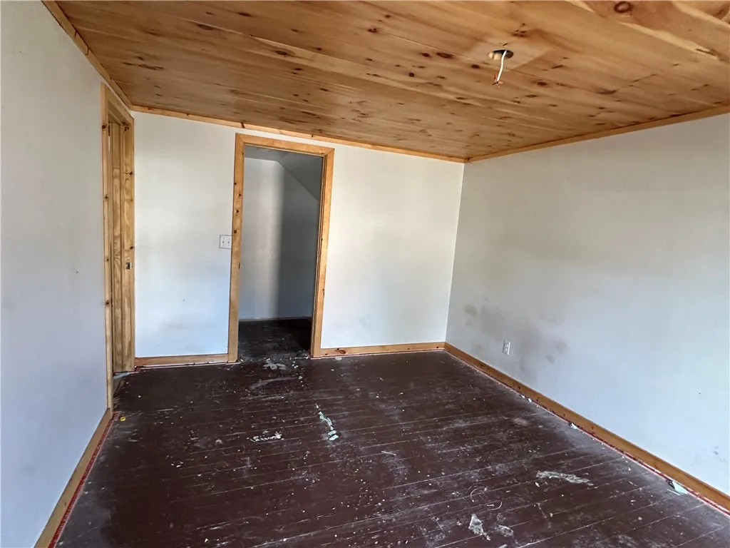 31 1st Avenue, Franklinville, New York 14737, Franklinville, New York 14737, 3 Bedrooms Bedrooms, 10 Rooms Rooms,2 BathroomsBathrooms,Residential,For Sale,31 1st Avenue, Franklinville, New York 14737,0,R1643472