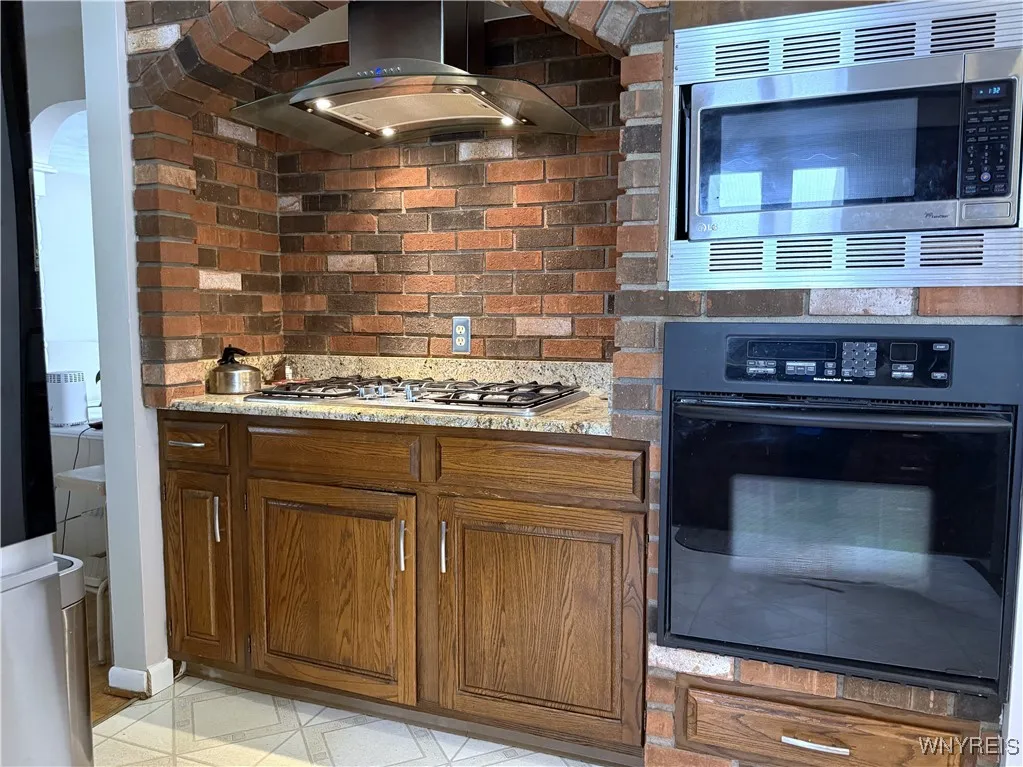 Efficient layout for easy meal prep.