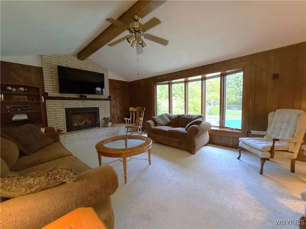 Large window brings the outside light into this space.