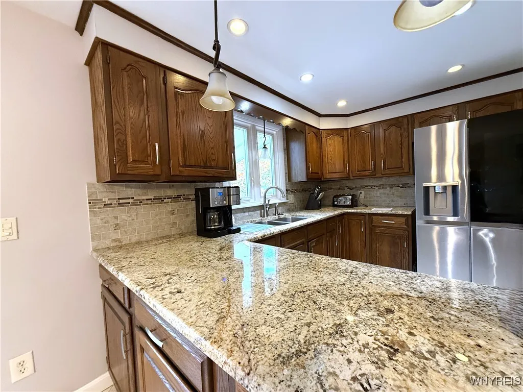 Lovely granite countertops!