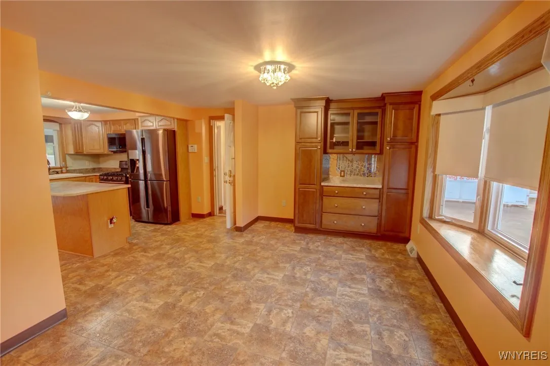 52 Meadowlawn Road, Orchard Park, New York 14127, Orchard Park, New York 14127, 3 Bedrooms Bedrooms, 9 Rooms Rooms,2 BathroomsBathrooms,Residential,For Sale,52 Meadowlawn Road, Orchard Park, New York 14127,0,B1643307