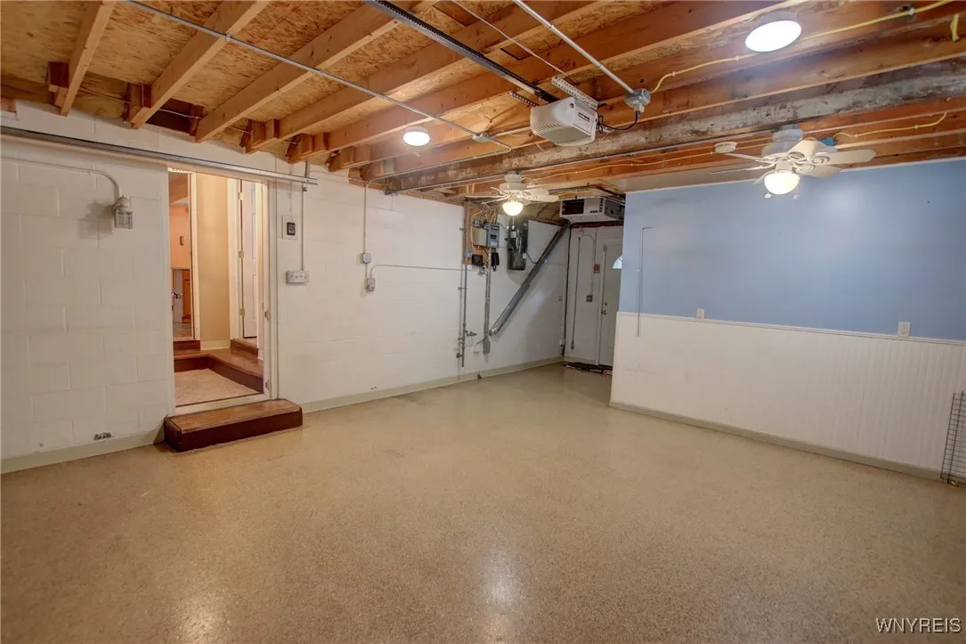 52 Meadowlawn Road, Orchard Park, New York 14127, Orchard Park, New York 14127, 3 Bedrooms Bedrooms, 9 Rooms Rooms,2 BathroomsBathrooms,Residential,For Sale,52 Meadowlawn Road, Orchard Park, New York 14127,0,B1643307