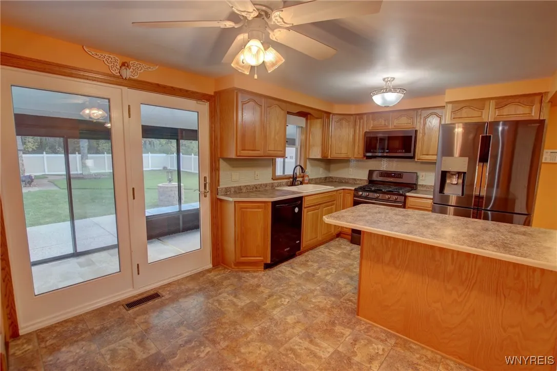 52 Meadowlawn Road, Orchard Park, New York 14127, Orchard Park, New York 14127, 3 Bedrooms Bedrooms, 9 Rooms Rooms,2 BathroomsBathrooms,Residential,For Sale,52 Meadowlawn Road, Orchard Park, New York 14127,0,B1643307