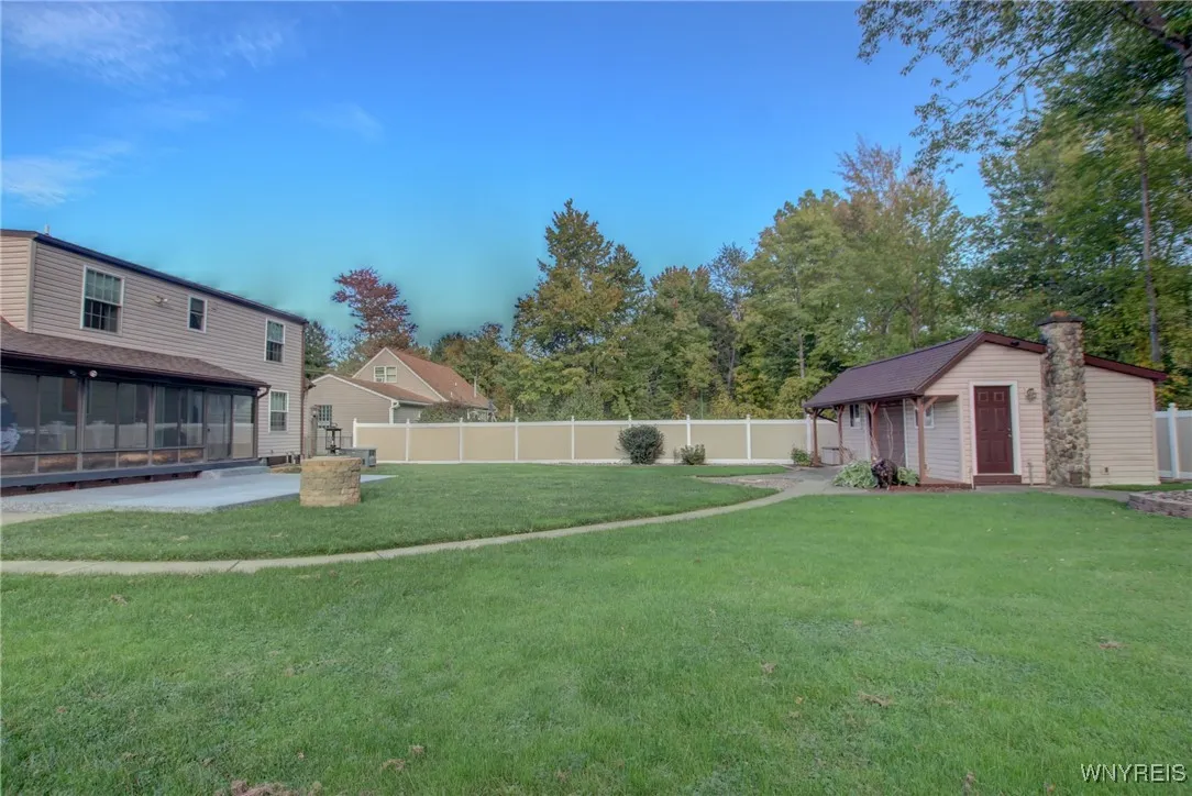 52 Meadowlawn Road, Orchard Park, New York 14127, Orchard Park, New York 14127, 3 Bedrooms Bedrooms, 9 Rooms Rooms,2 BathroomsBathrooms,Residential,For Sale,52 Meadowlawn Road, Orchard Park, New York 14127,0,B1643307