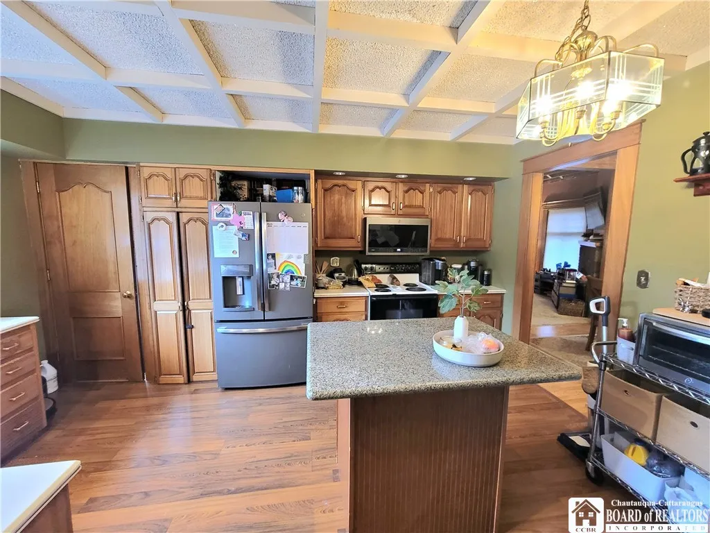 101 North Everett Avenue, Jamestown, New York 1470, Jamestown, New York 14701, 4 Bedrooms Bedrooms, 8 Rooms Rooms,1 BathroomBathrooms,Residential,For Sale,101 North Everett Avenue, Jamestown, New York 1470,0,R1643458