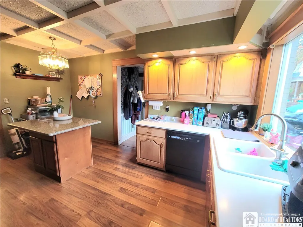 101 North Everett Avenue, Jamestown, New York 1470, Jamestown, New York 14701, 4 Bedrooms Bedrooms, 8 Rooms Rooms,1 BathroomBathrooms,Residential,For Sale,101 North Everett Avenue, Jamestown, New York 1470,0,R1643458