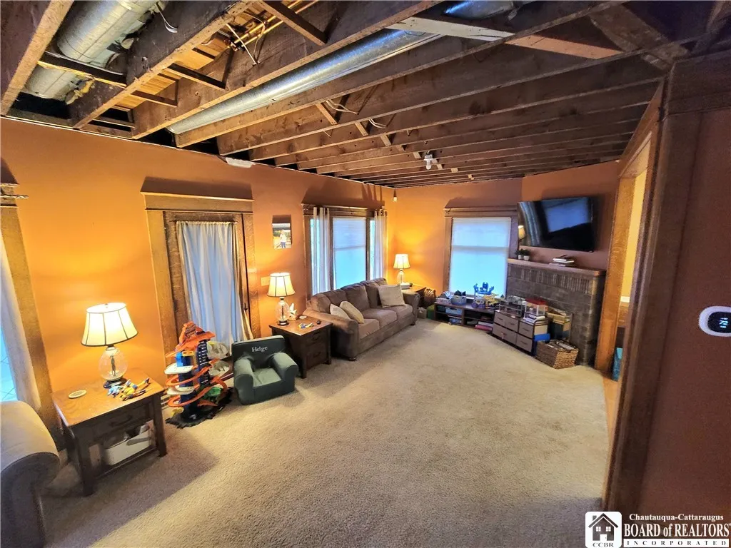 101 North Everett Avenue, Jamestown, New York 1470, Jamestown, New York 14701, 4 Bedrooms Bedrooms, 8 Rooms Rooms,1 BathroomBathrooms,Residential,For Sale,101 North Everett Avenue, Jamestown, New York 1470,0,R1643458