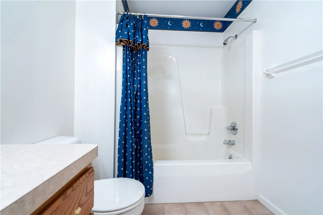 757 Bel Arbor Trail, Webster, New York 14580, Webster, New York 14580, 3 Bedrooms Bedrooms, 7 Rooms Rooms,2 BathroomsBathrooms,Residential,For Sale,757 Bel Arbor Trail, Webster, New York 14580,0,R1643340