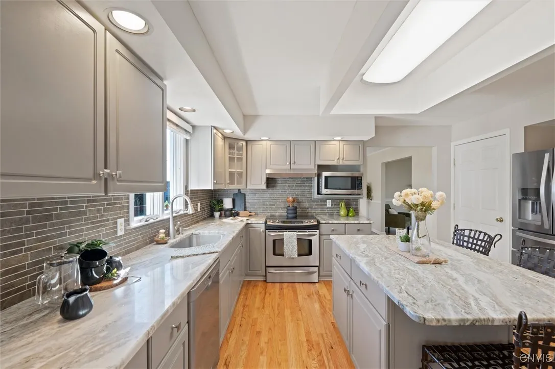 6001 Singletree Lane, Dewitt, New York 13078, De Witt, New York 13078, 4 Bedrooms Bedrooms, 17 Rooms Rooms,2 BathroomsBathrooms,Residential,For Sale,6001 Singletree Lane, Dewitt, New York 13078,0,S1643758