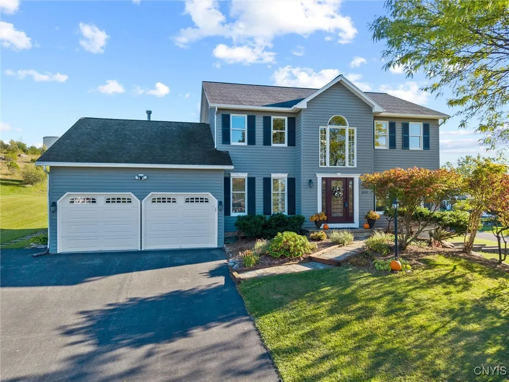 6001 Singletree Lane, Dewitt, New York 13078, De Witt, New York 13078, 4 Bedrooms Bedrooms, 17 Rooms Rooms,2 BathroomsBathrooms,Residential,For Sale,6001 Singletree Lane, Dewitt, New York 13078,0,S1643758