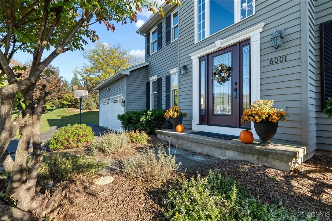 6001 Singletree Lane, Dewitt, New York 13078, De Witt, New York 13078, 4 Bedrooms Bedrooms, 17 Rooms Rooms,2 BathroomsBathrooms,Residential,For Sale,6001 Singletree Lane, Dewitt, New York 13078,0,S1643758