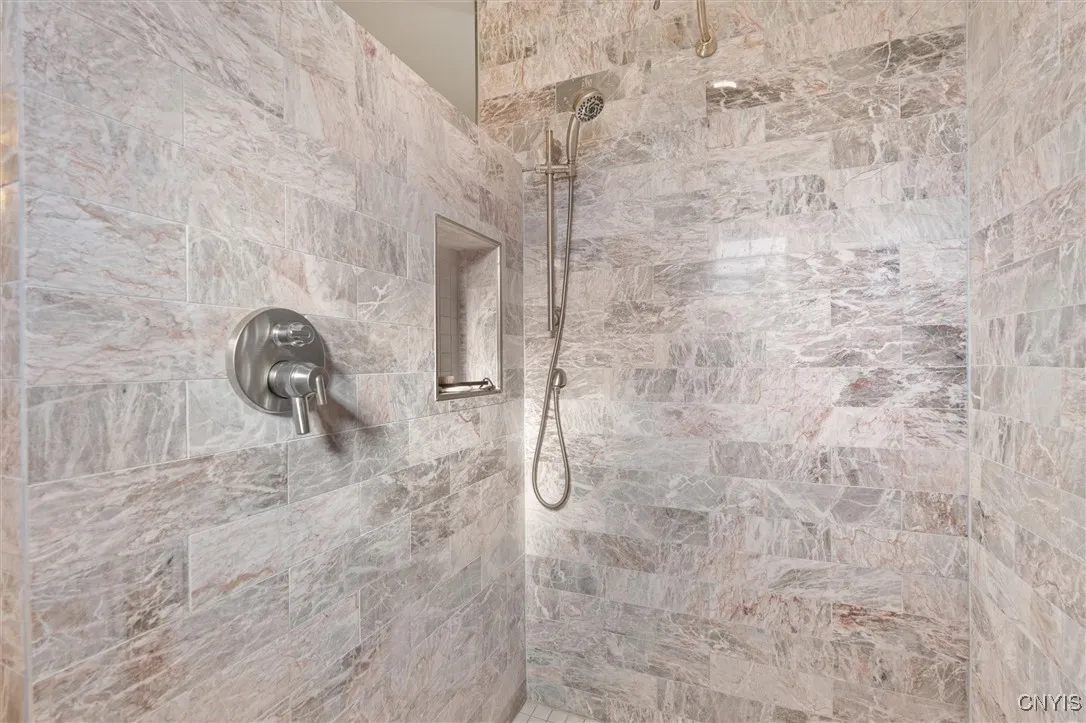 6001 Singletree Lane, Dewitt, New York 13078, De Witt, New York 13078, 4 Bedrooms Bedrooms, 17 Rooms Rooms,2 BathroomsBathrooms,Residential,For Sale,6001 Singletree Lane, Dewitt, New York 13078,0,S1643758