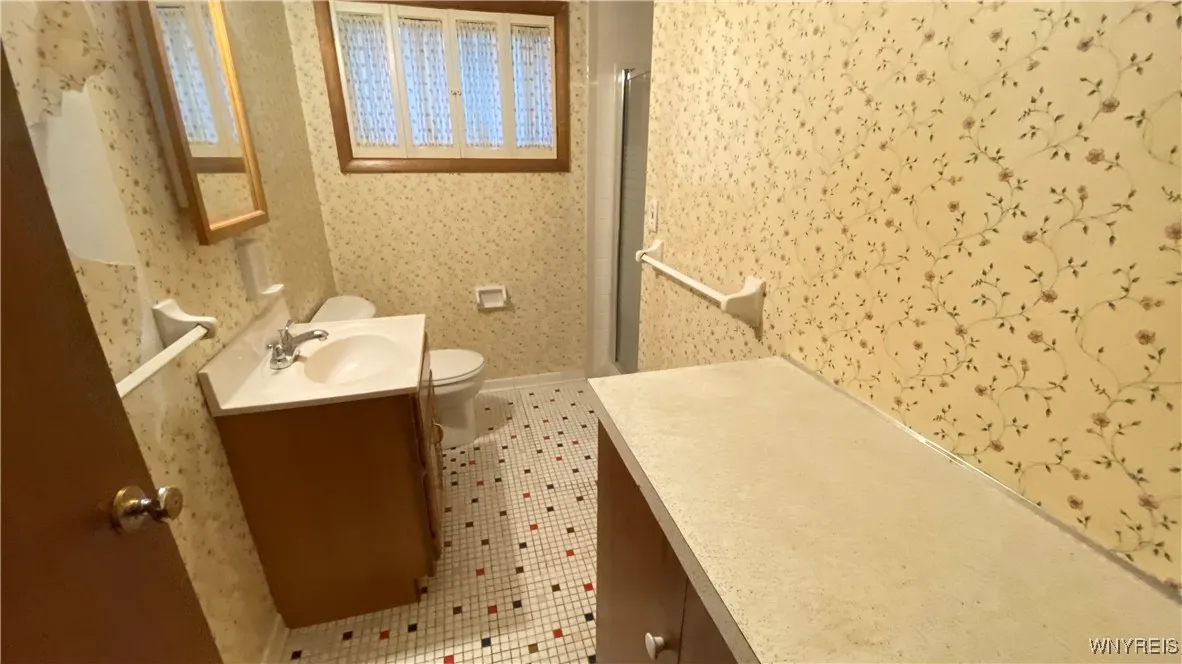 13290 Colonial Woods Drive, Alden, New York 14004, Alden, New York 14004, 4 Bedrooms Bedrooms, 7 Rooms Rooms,2 BathroomsBathrooms,Residential,For Sale,13290 Colonial Woods Drive, Alden, New York 14004,0,B1643803