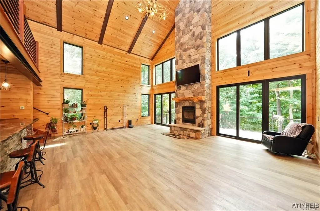 11920 Old Hanford Road, Hanover, New York 14136, Hanover, New York 14136, 3 Bedrooms Bedrooms, 6 Rooms Rooms,2 BathroomsBathrooms,Residential,For Sale,11920 Old Hanford Road, Hanover, New York 14136,0,B1642369