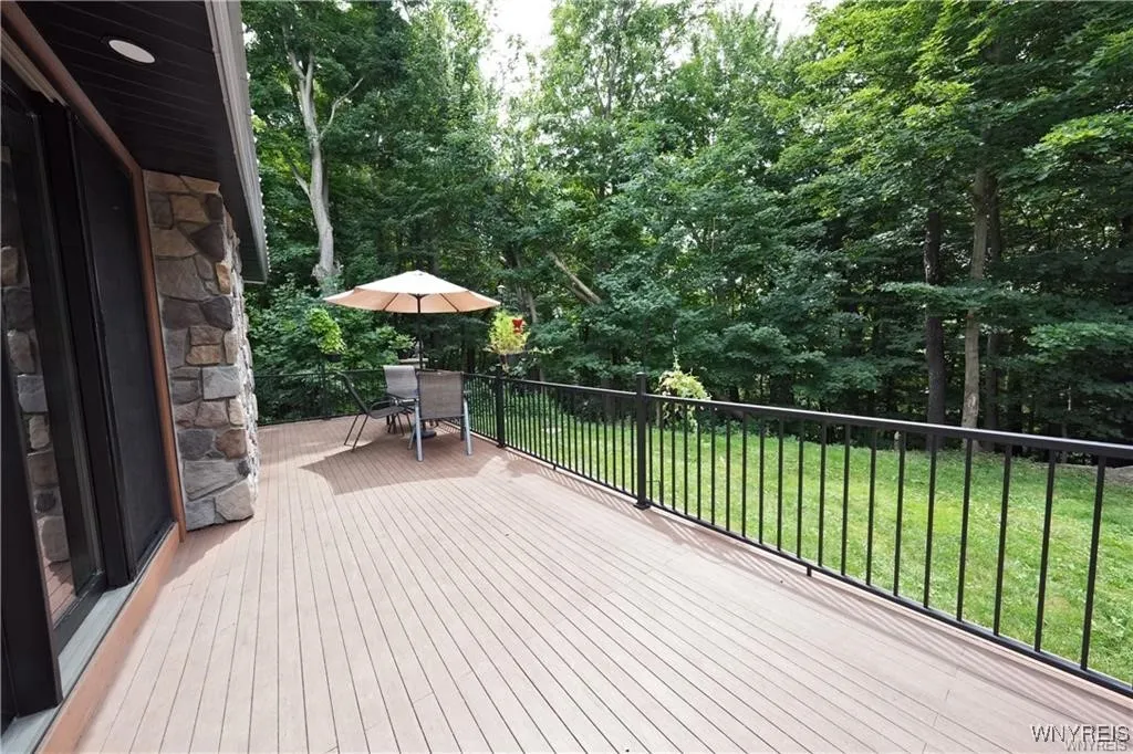 11920 Old Hanford Road, Hanover, New York 14136, Hanover, New York 14136, 3 Bedrooms Bedrooms, 6 Rooms Rooms,2 BathroomsBathrooms,Residential,For Sale,11920 Old Hanford Road, Hanover, New York 14136,0,B1642369