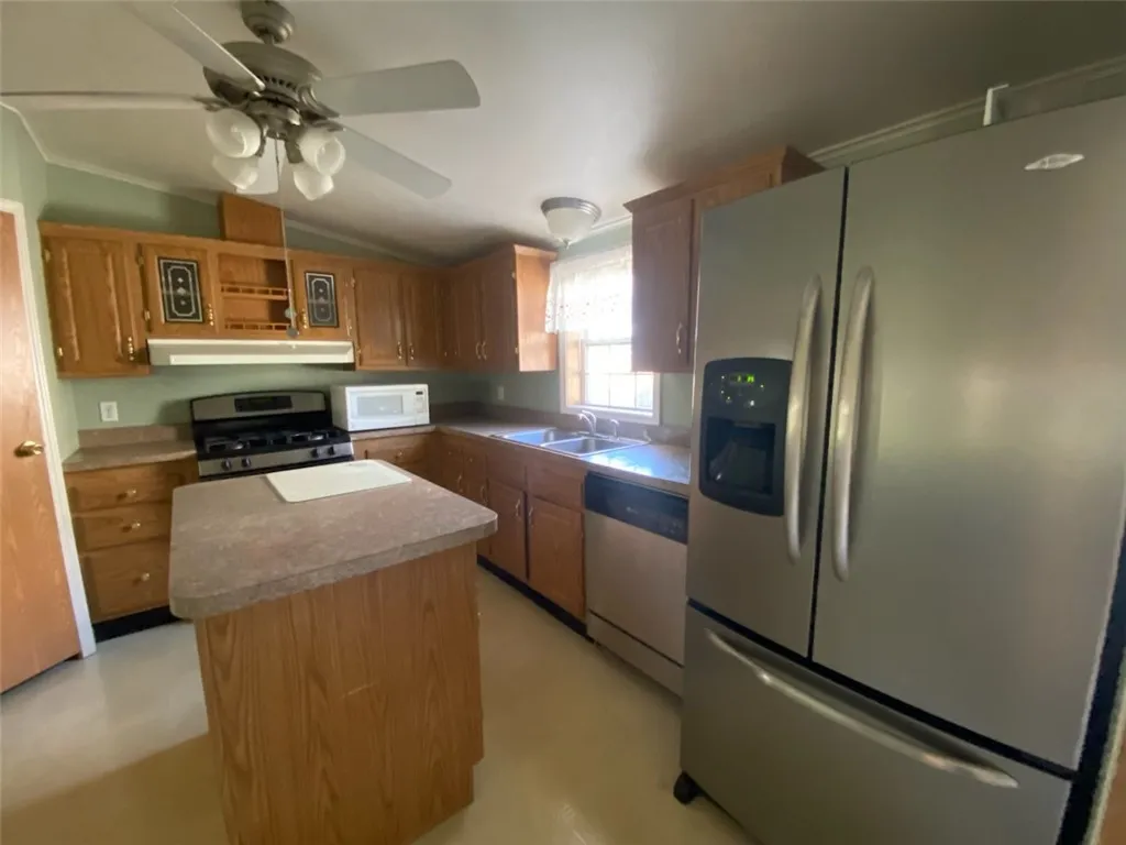 6330 Murphy Drive, Victor, New York 14564, Victor, New York 14564, 3 Bedrooms Bedrooms, 4 Rooms Rooms,2 BathroomsBathrooms,Residential,For Sale,6330 Murphy Drive, Victor, New York 14564,0,R1642942