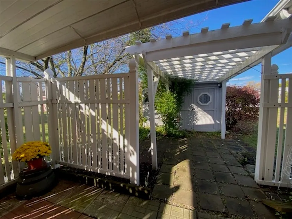 6330 Murphy Drive, Victor, New York 14564, Victor, New York 14564, 3 Bedrooms Bedrooms, 4 Rooms Rooms,2 BathroomsBathrooms,Residential,For Sale,6330 Murphy Drive, Victor, New York 14564,0,R1642942