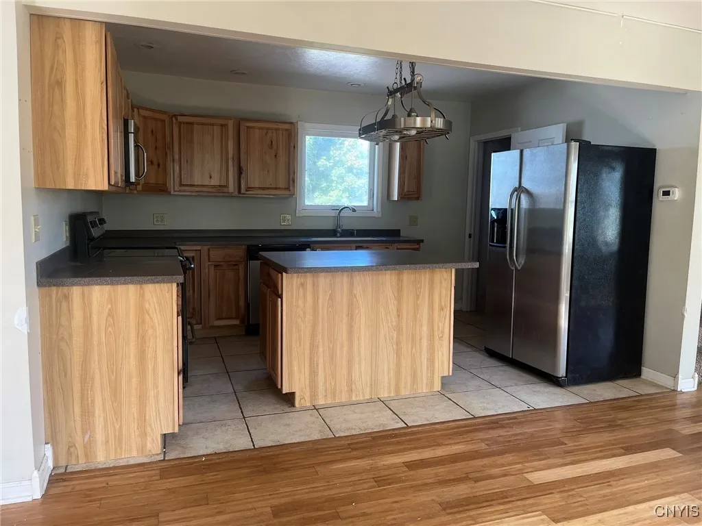 1220 Huntington Street, Watertown City, New York 1, Watertown City, New York 13601, 4 Bedrooms Bedrooms, 10 Rooms Rooms,2 BathroomsBathrooms,Residential,For Sale,1220 Huntington Street, Watertown City, New York 1,0,S1643771