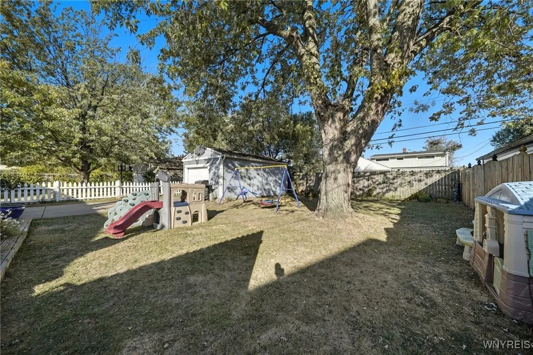 153 Somerville Avenue, Tonawanda, New York 14150, Tonawanda, New York 14150, 3 Bedrooms Bedrooms, 6 Rooms Rooms,1 BathroomBathrooms,Residential,For Sale,153 Somerville Avenue, Tonawanda, New York 14150,0,B1643540