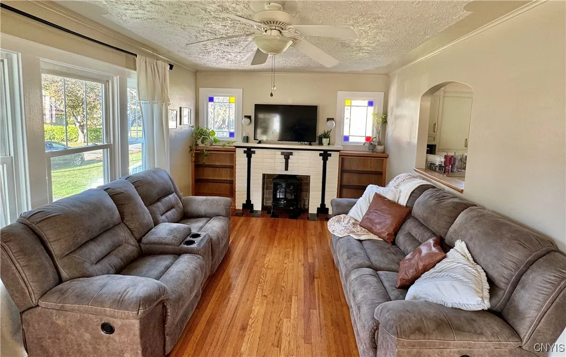 1607 Depeyster Avenue, Utica, New York 13501, Utica, New York 13501, 4 Bedrooms Bedrooms, 7 Rooms Rooms,1 BathroomBathrooms,Residential,For Sale,1607 Depeyster Avenue, Utica, New York 13501,0,S1642864