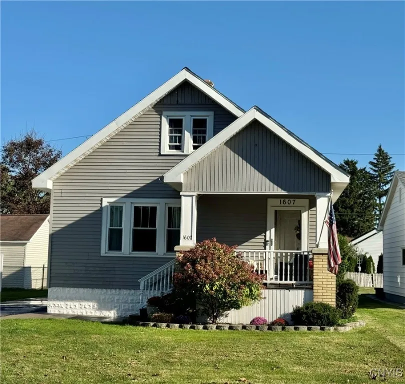 1607 Depeyster Avenue, Utica, New York 13501, Utica, New York 13501, 4 Bedrooms Bedrooms, 7 Rooms Rooms,1 BathroomBathrooms,Residential,For Sale,1607 Depeyster Avenue, Utica, New York 13501,0,S1642864