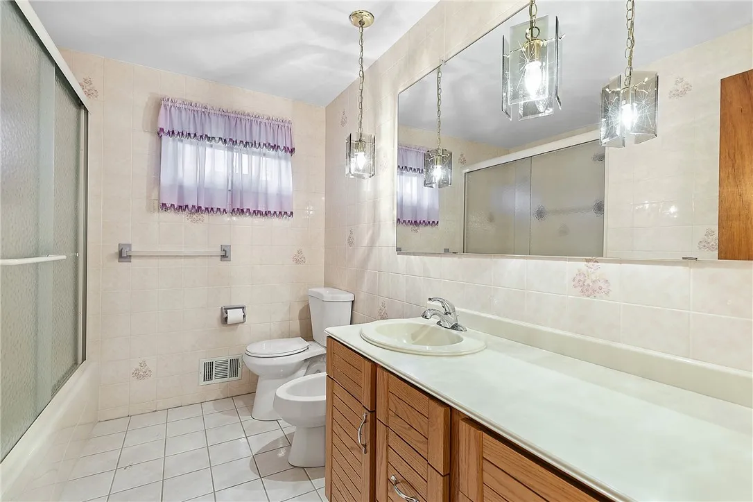 Full Bath