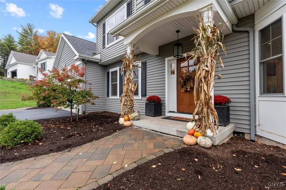 4641 Pauli Drive, Manlius, New York 13104, Manlius, New York 13104, 4 Bedrooms Bedrooms, 9 Rooms Rooms,2 BathroomsBathrooms,Residential,For Sale,4641 Pauli Drive, Manlius, New York 13104,0,S1643616