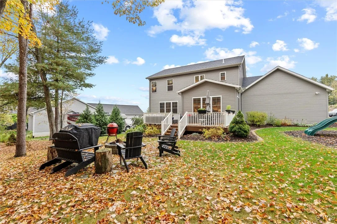 4641 Pauli Drive, Manlius, New York 13104, Manlius, New York 13104, 4 Bedrooms Bedrooms, 9 Rooms Rooms,2 BathroomsBathrooms,Residential,For Sale,4641 Pauli Drive, Manlius, New York 13104,0,S1643616