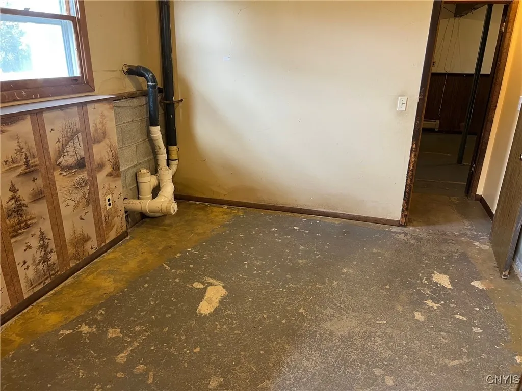 6782 Benton Road, Marcy, New York 13403, Marcy, New York 13403, 3 Bedrooms Bedrooms, 9 Rooms Rooms,1 BathroomBathrooms,Residential,For Sale,6782 Benton Road, Marcy, New York 13403,0,S1642115