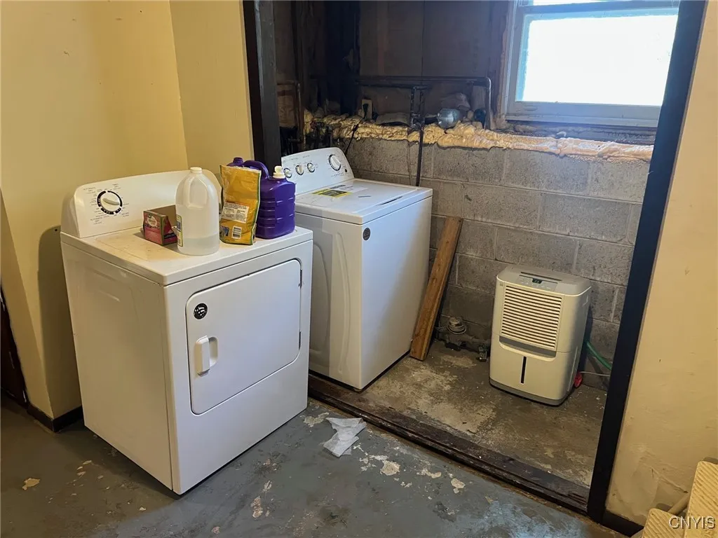 6782 Benton Road, Marcy, New York 13403, Marcy, New York 13403, 3 Bedrooms Bedrooms, 9 Rooms Rooms,1 BathroomBathrooms,Residential,For Sale,6782 Benton Road, Marcy, New York 13403,0,S1642115