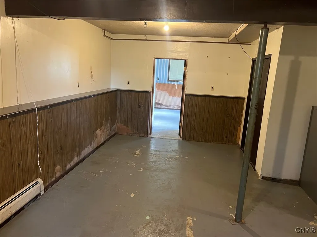 6782 Benton Road, Marcy, New York 13403, Marcy, New York 13403, 3 Bedrooms Bedrooms, 9 Rooms Rooms,1 BathroomBathrooms,Residential,For Sale,6782 Benton Road, Marcy, New York 13403,0,S1642115