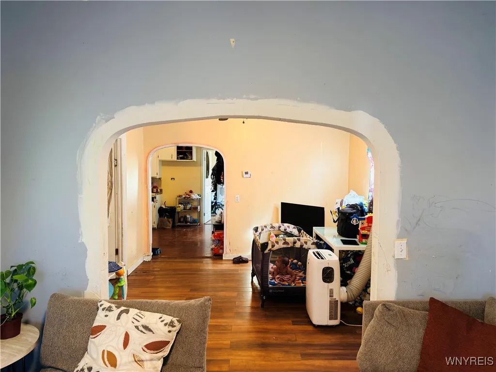 129 Roberts Avenue, Buffalo, New York 14206, Buffalo, New York 14206, 2 Bedrooms Bedrooms, 6 Rooms Rooms,1 BathroomBathrooms,Residential,For Sale,129 Roberts Avenue, Buffalo, New York 14206,0,B1643736
