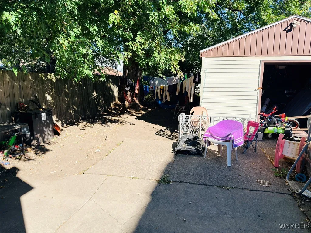 129 Roberts Avenue, Buffalo, New York 14206, Buffalo, New York 14206, 2 Bedrooms Bedrooms, 6 Rooms Rooms,1 BathroomBathrooms,Residential,For Sale,129 Roberts Avenue, Buffalo, New York 14206,0,B1643736