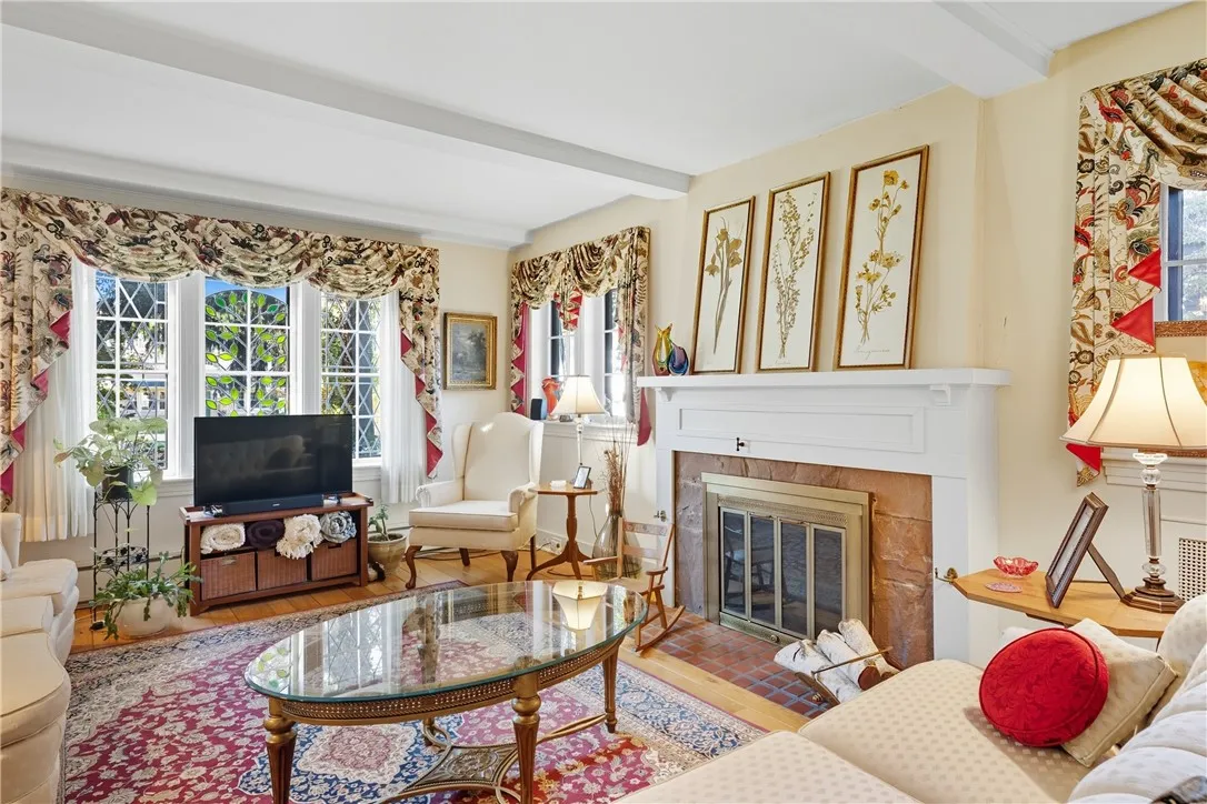 1546 West Church Street, Elmira, New York 14905, Elmira, New York 14905, 4 Bedrooms Bedrooms, 10 Rooms Rooms,2 BathroomsBathrooms,Residential,For Sale,1546 West Church Street, Elmira, New York 14905,0,R1643518
