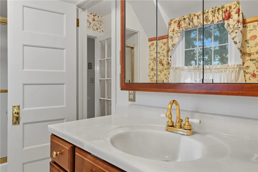 1546 West Church Street, Elmira, New York 14905, Elmira, New York 14905, 4 Bedrooms Bedrooms, 10 Rooms Rooms,2 BathroomsBathrooms,Residential,For Sale,1546 West Church Street, Elmira, New York 14905,0,R1643518
